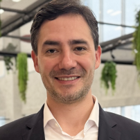 Lucas Vanzin - EVEO CEO